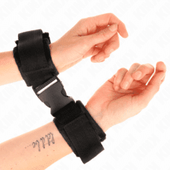 Comprar KINK - MUÑEQUERAS NYLON NEGRO MODELO 1 AJUSTABLE 25-35 CM X 6 CM al mejor precio - Envíos Discretos
